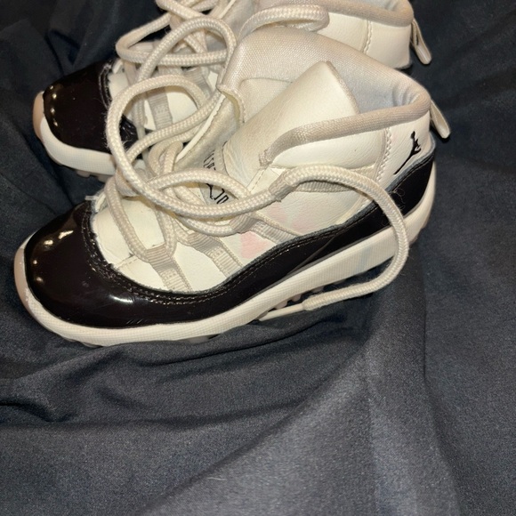 Jordan - Picture 4 of 8